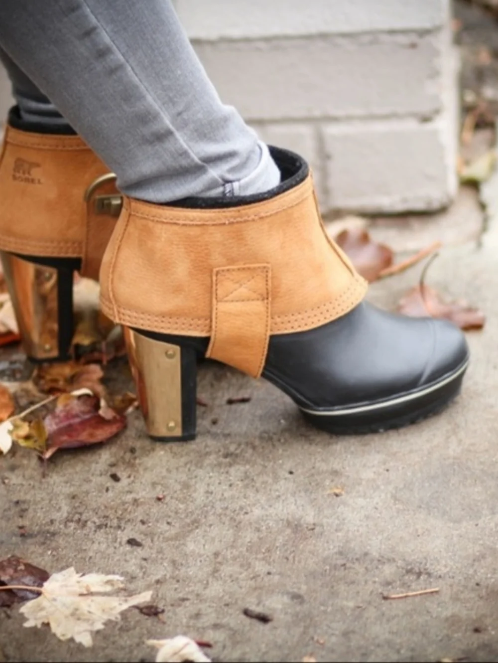 Sorel Medina II Heeled Rain Boot - Picture 2 of 9